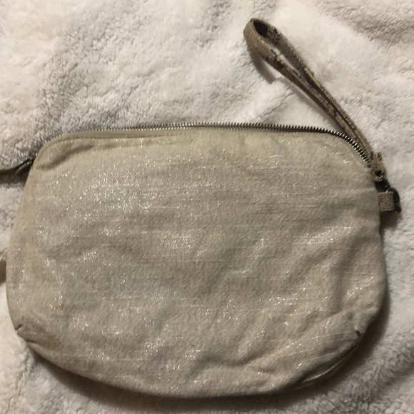 Wristlet - Picture 2 of 3